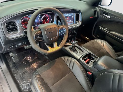 Used 2023 Dodge Charger SRT Hellcat w/ Harman/Kardon Audio Group RWD image 7