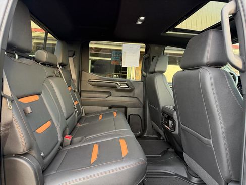Used 2023 GMC Sierra 1500 AT4 w/ AT4 Premium Package image 23
