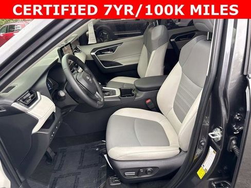 Used 2025 Toyota RAV4 XLE Premium image 14