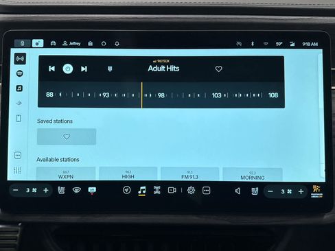 Used 2023 Rivian R1T Adventure image 28