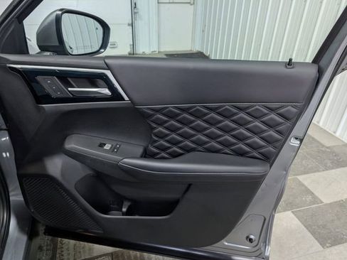 Used 2023 Mitsubishi Outlander SEL image 28