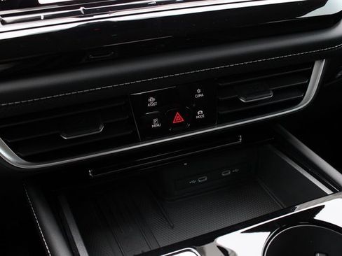 New 2026 Volkswagen Atlas SE image 16