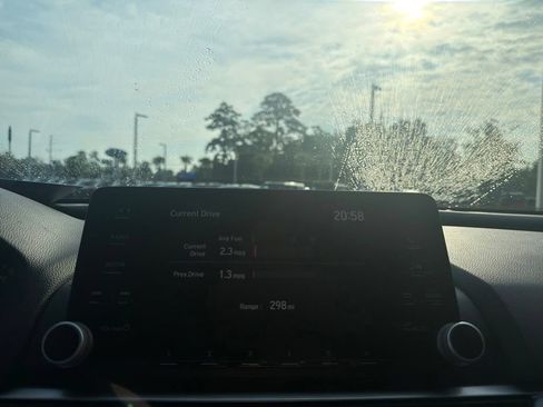 Used 2019 Honda Accord LX image 26