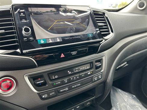 New 2025 Honda Ridgeline Sport image 21