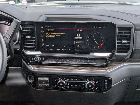 Certified 2026 GMC Sierra 1500 Elevation AWD/4WD image 17