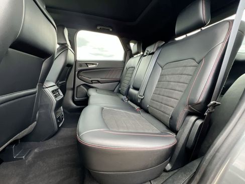 Used 2024 Ford Edge ST-Line AWD/4WD image 19