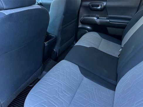 Used 2021 Toyota Tacoma TRD Sport image 13