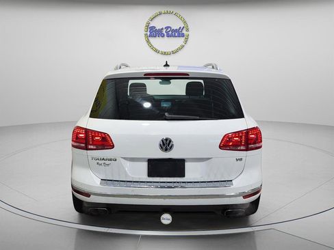 Used 2017 Volkswagen Touareg Wolfsburg Edition AWD/4WD image 5