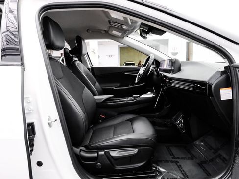 Used 2024 Kia EV6 Light RWD image 38