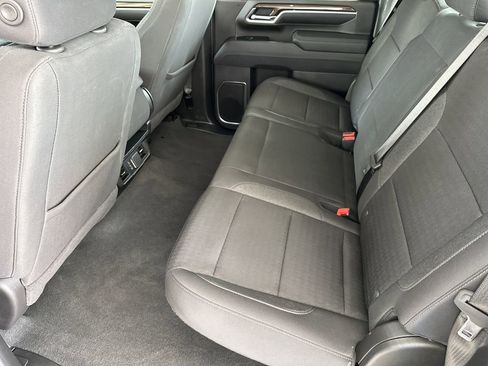 Used 2025 Chevrolet Silverado 2500 LT w/ Convenience Package image 29