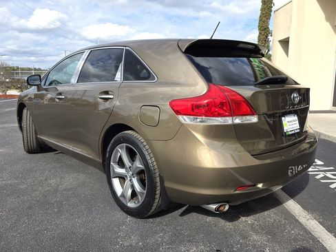 Used 2012 Toyota Venza XLE image 7