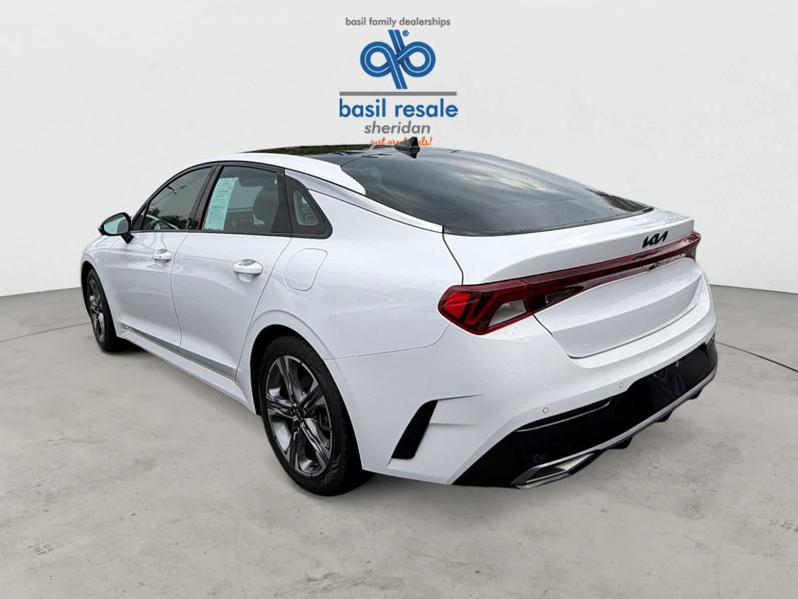 Used 2024 Kia K5 EX w/ EX Premium Package FWD image 4