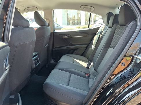 Used 2025 Toyota Camry LE image 10