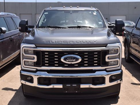Used 2023 Ford F350 Lariat w/ Lariat Ultimate Package AWD/4WD image 3