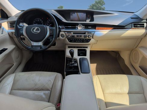 Used 2015 Lexus ES 350 w/ Luxury Package FWD image 27