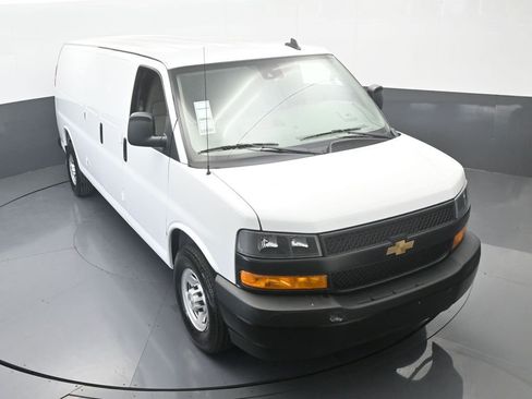 New 2025 Chevrolet Express 3500 Extended w/ Driver Convenience Package image 48