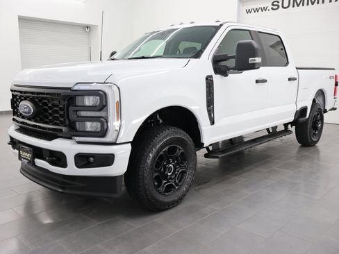 Used 2025 Ford F250 XL w/ STX Appearance Package AWD/4WD image 7