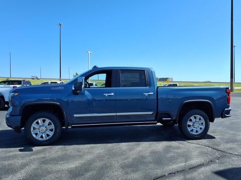 New 2025 Chevrolet Silverado 2500 High Country w/ Technology Package AWD/4WD image 7