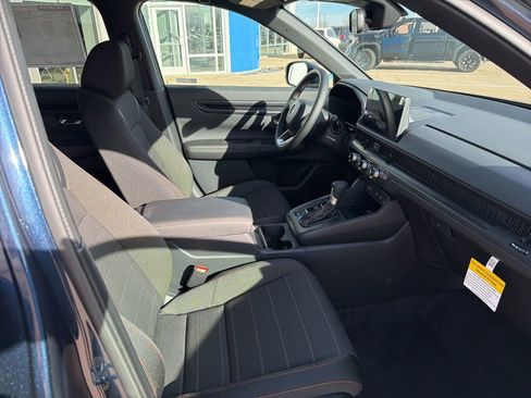 Used 2026 Honda CR-V Sport image 9