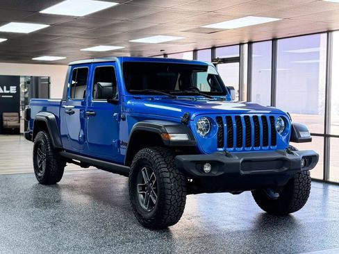 Used 2020 Jeep Gladiator Sport w/ Quick Order Package 24S AWD/4WD image 6