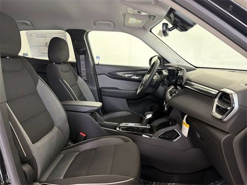 New 2026 Chevrolet TrailBlazer LT image 20