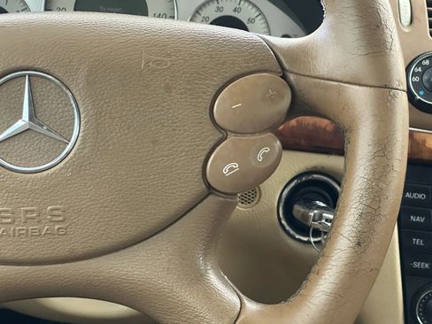 Used 2008 Mercedes-Benz E 350 4MATIC Sedan image 21