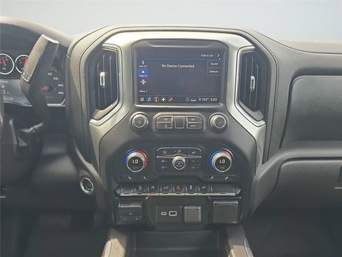 Used 2020 Chevrolet Silverado 1500 RST AWD/4WD image 11