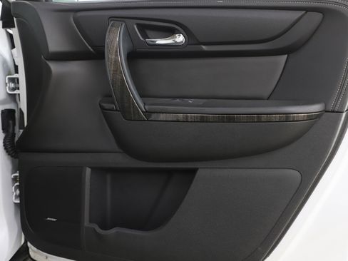 Used 2017 GMC Acadia Limited SLT image 9