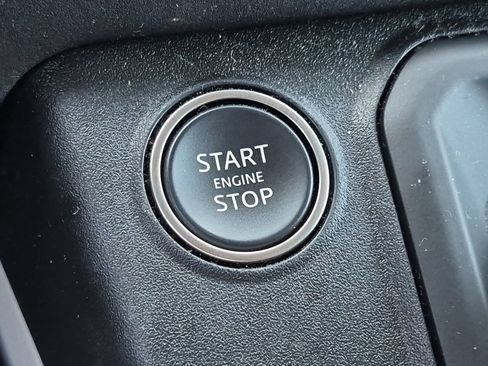 Used 2023 Land Rover Defender 90 SE AWD/4WD image 27