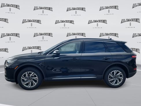New 2026 Lincoln Corsair Premiere image 2