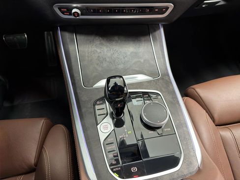 Used 2022 BMW X5 xDrive40i w/ M Sport Package image 21