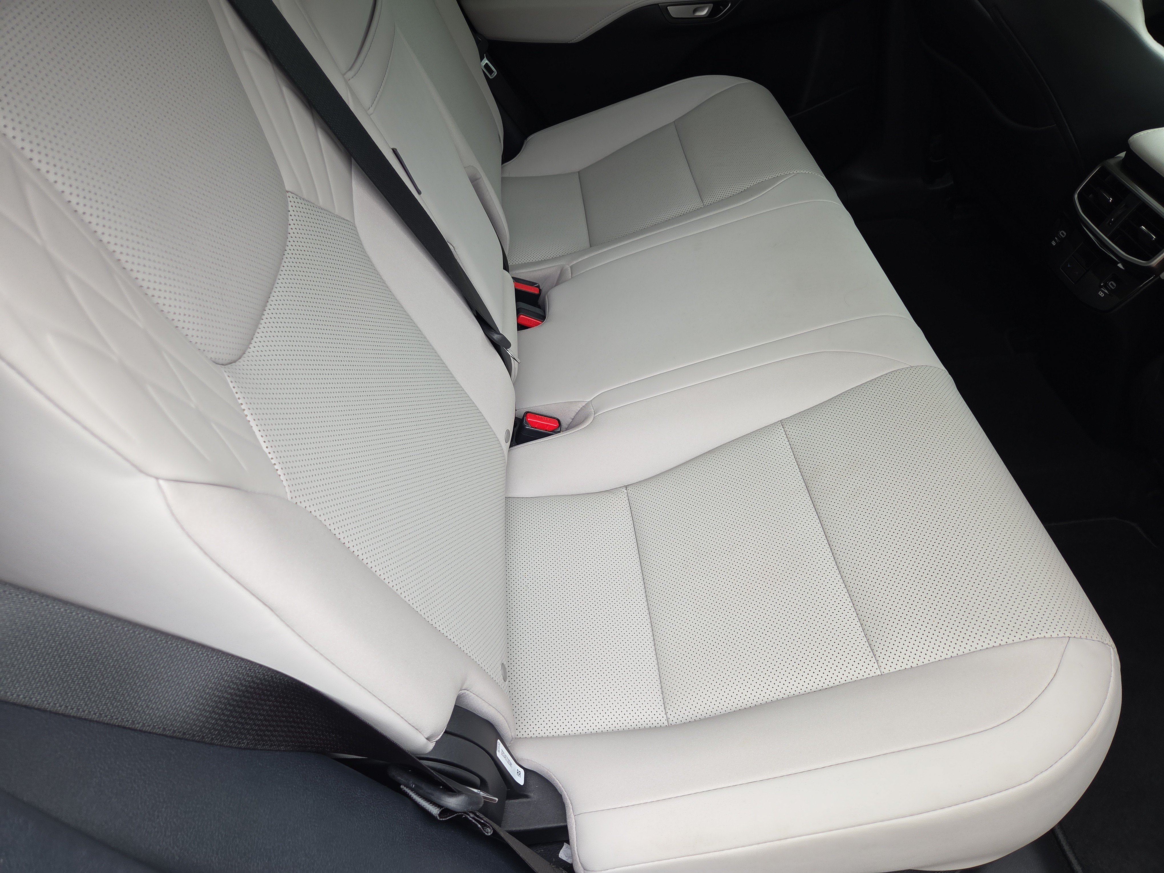 Certified 2025 Lexus RX 350h AWD/4WD image 16