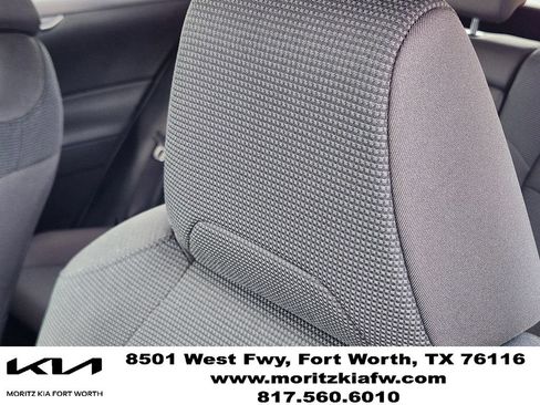 Used 2025 Toyota RAV4 LE AWD/4WD image 14