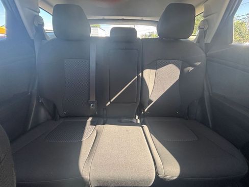 Used 2025 Kia Sportage LX AWD/4WD image 36