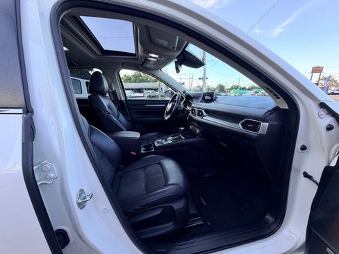Used 2017 MAZDA CX-5 Touring w/ Preferred Equipment Package FWD image 23