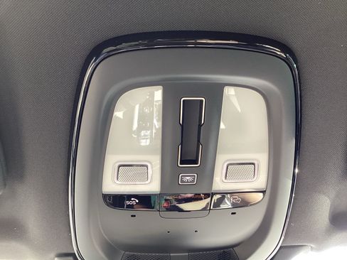 Certified 2026 Volvo XC90 B6 Plus w/ Protection Package Premier AWD/4WD image 32