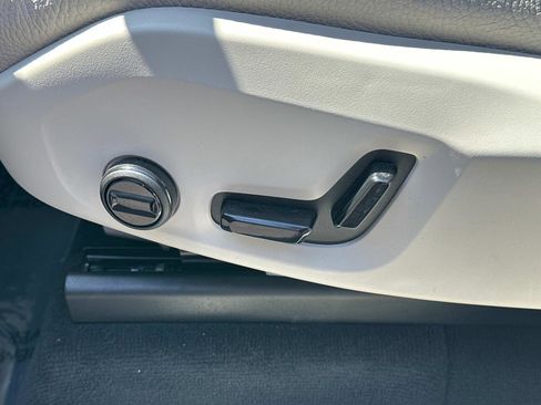 Certified 2023 Volvo XC90 T8 Plus w/ Protection Package Premier image 18