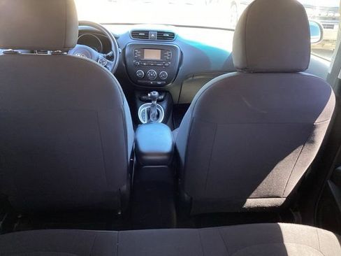 Used 2015 Kia Soul FWD image 14
