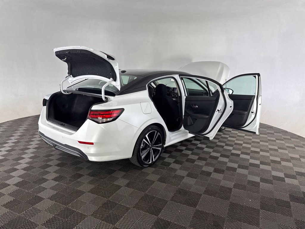 Used 2021 Nissan Sentra SR FWD image 22