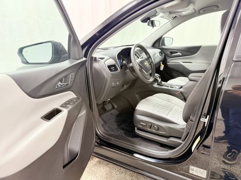 Certified 2024 Chevrolet Equinox LS w/ LS Convenience Package image 11