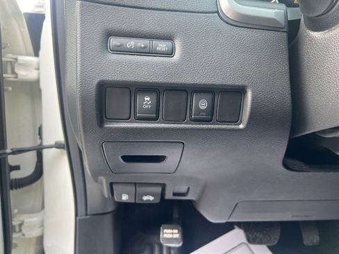 Used 2022 Nissan Murano S image 21