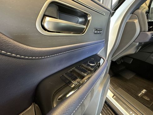 New 2026 INFINITI QX80 4WD image 13