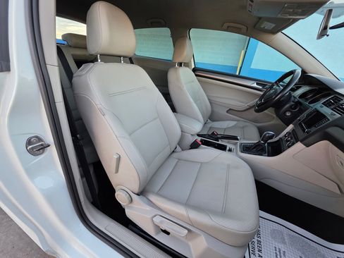 Used 2015 Volkswagen Golf S FWD image 13