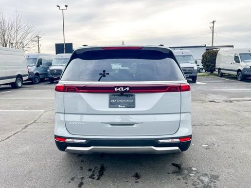 Certified 2024 Kia Carnival SX Prestige image 9
