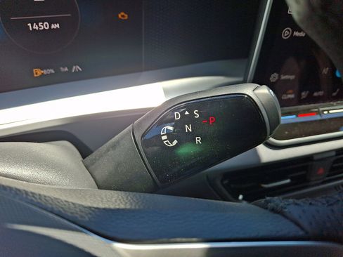 New 2026 Volkswagen Tiguan SE R-Line AWD/4WD image 11