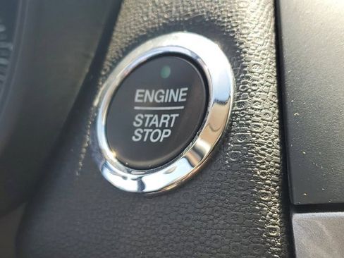 Used 2021 Ford EcoSport SE image 30