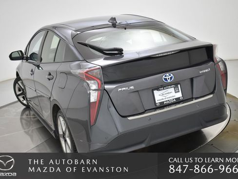 Used 2016 Toyota Prius Four Touring w/ Premium Convenience Package image 10