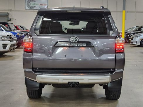 Used 2021 Toyota 4Runner TRD Off-Road Premium AWD/4WD image 10