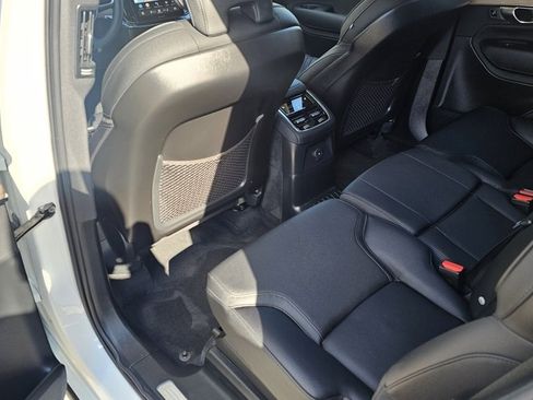 Certified 2025 Volvo XC90 T8 Plus w/ Protection Package Premier image 14