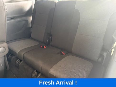 Used 2023 Chevrolet Traverse LT FWD image 4